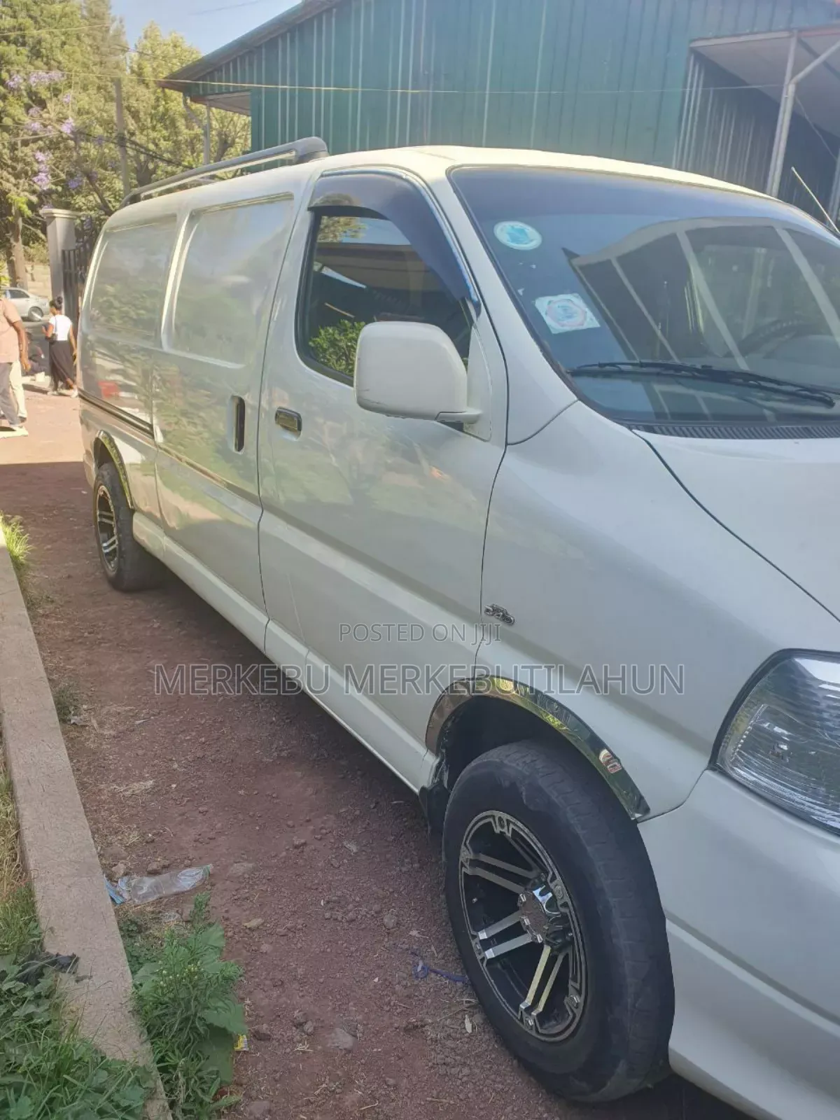 Toyota Grand HiAce 2008 White