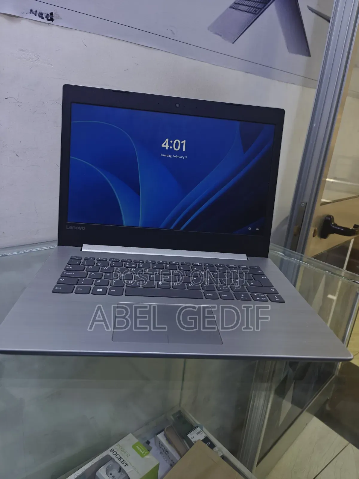New Laptop Lenovo 8GB Intel Core I7 HDD 1T