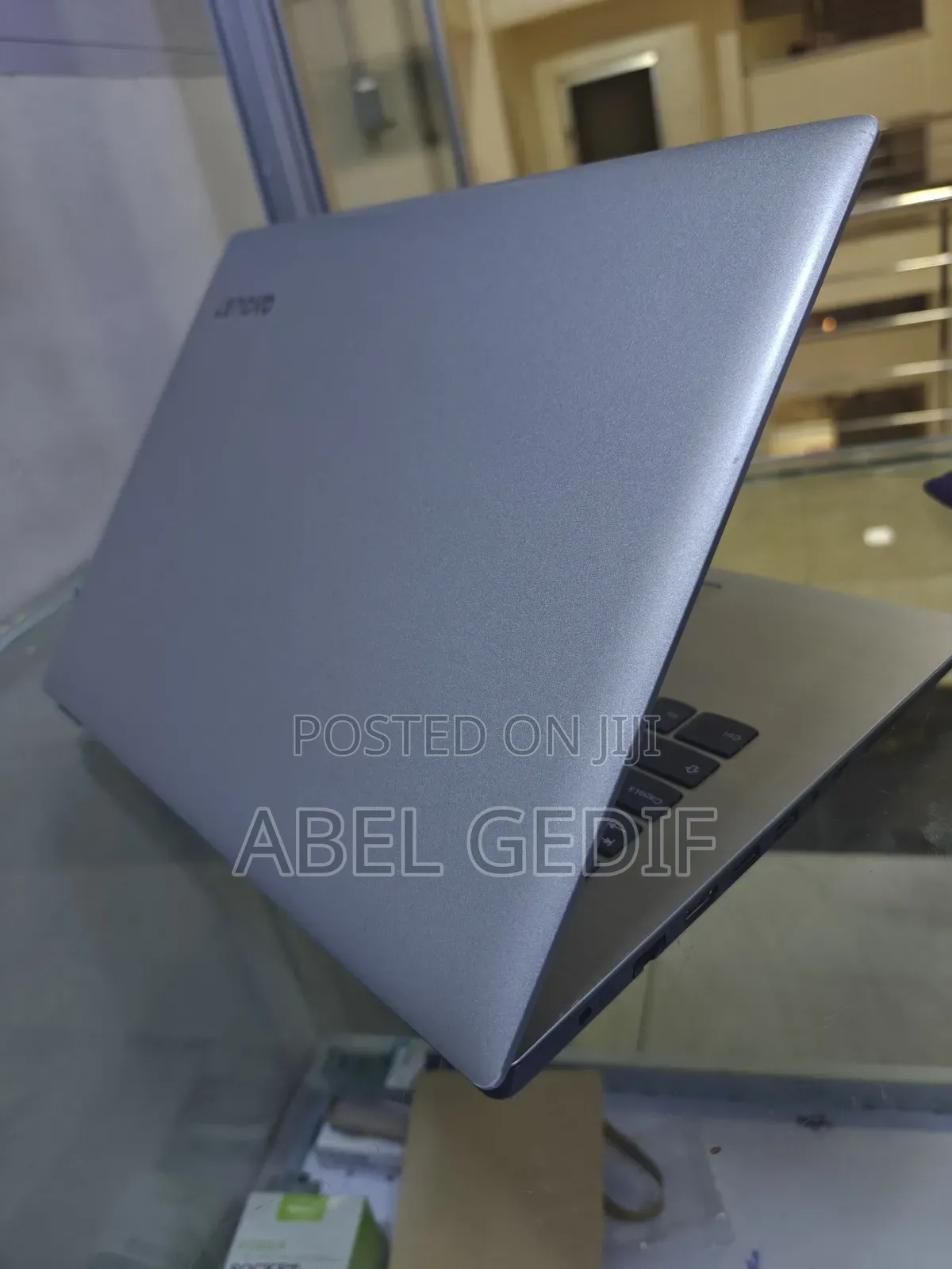 New Laptop Lenovo 8GB Intel Core I7 HDD 1T