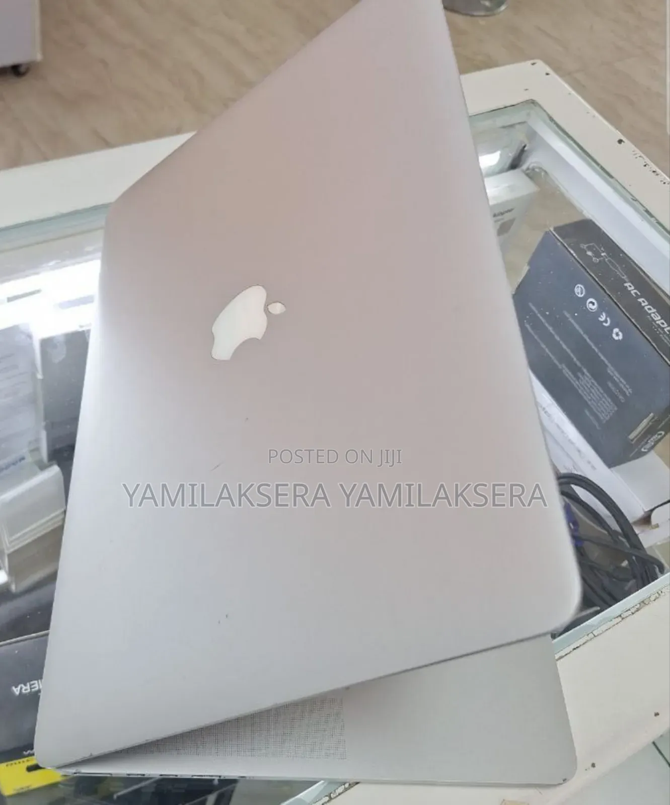 New Laptop Apple MacBook Pro 2014 8GB Intel Core I7 SSD 256GB
