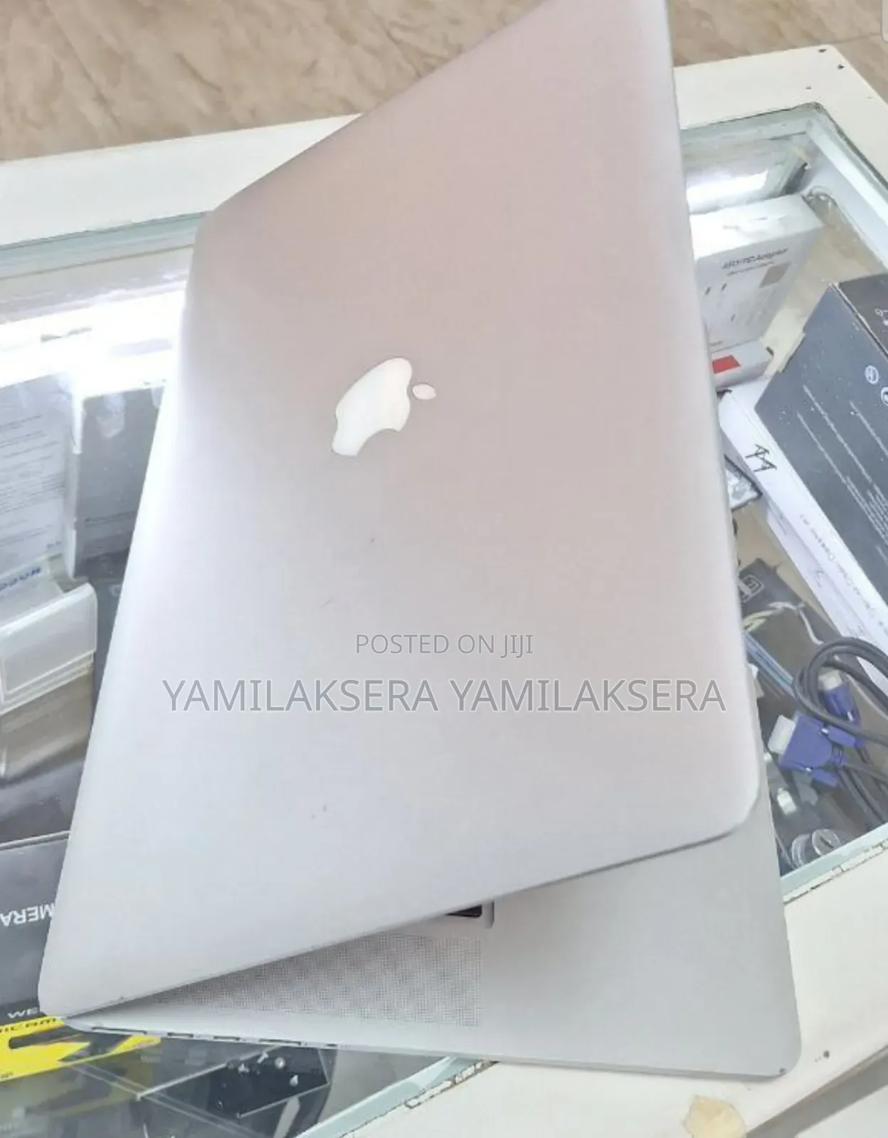 New Laptop Apple MacBook Pro 2014 8GB Intel Core I7 SSD 256GB