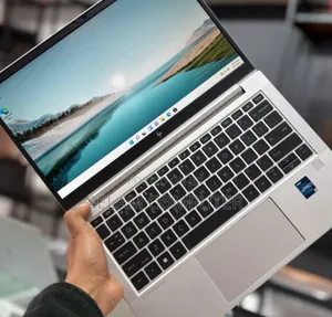 New Laptop HP 630 16GB Intel Core I7 SSD 512GB