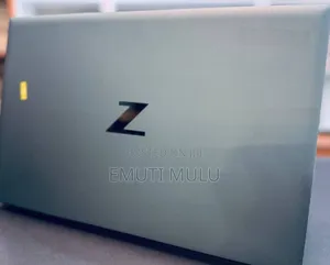 New Laptop HP ZBook Firefly G8 16GB Intel Core I7 SSD 512GB