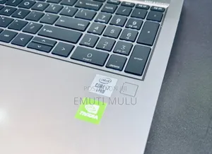 New Laptop HP ZBook Firefly G8 16GB Intel Core I7 SSD 512GB