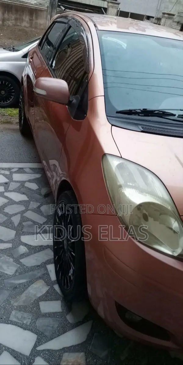 Toyota Yaris 1.5 2008 Orange