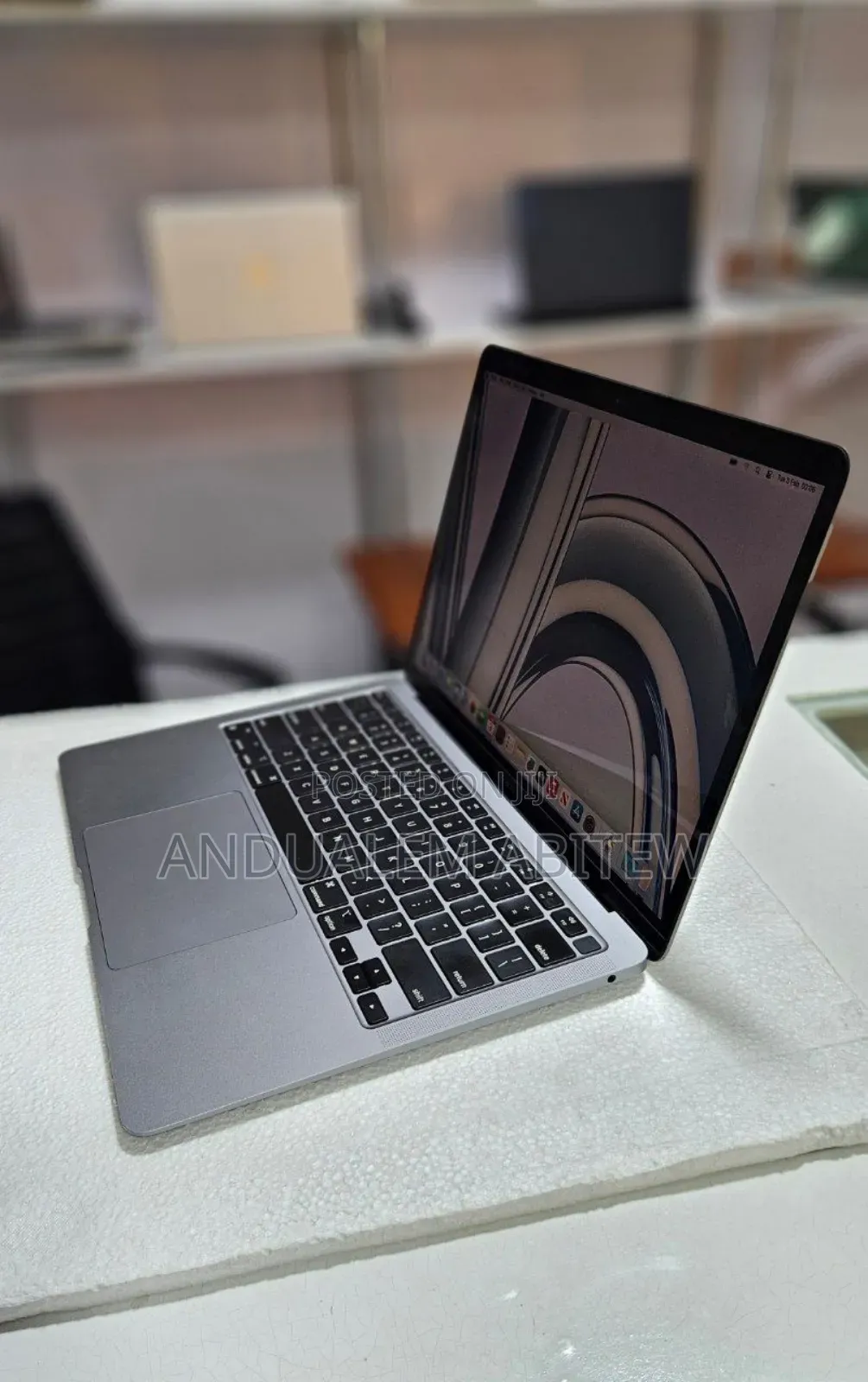 New Laptop Apple MacBook Air 2020 M1 8GB Apple M1 SSD 256GB
