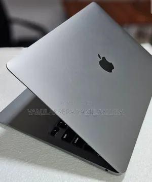 New Laptop Apple MacBook Air 2020 M1 8GB Apple M1 SSD 256GB