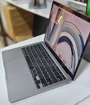 New Laptop Apple MacBook Air 2020 M1 8GB Apple M1 SSD 256GB