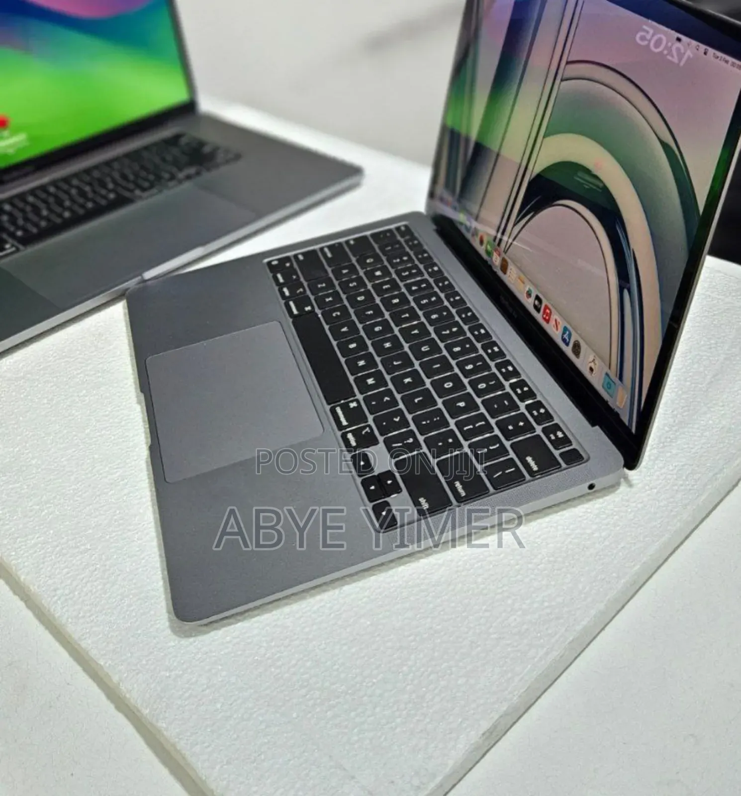 New Laptop Apple MacBook Air 2020 M1 8GB Intel Core M SSD 256GB