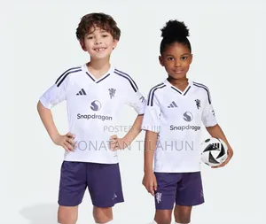 Manchester United 25/26 White Kids Kit