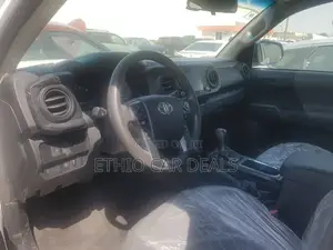 Toyota Tacoma 2020 White