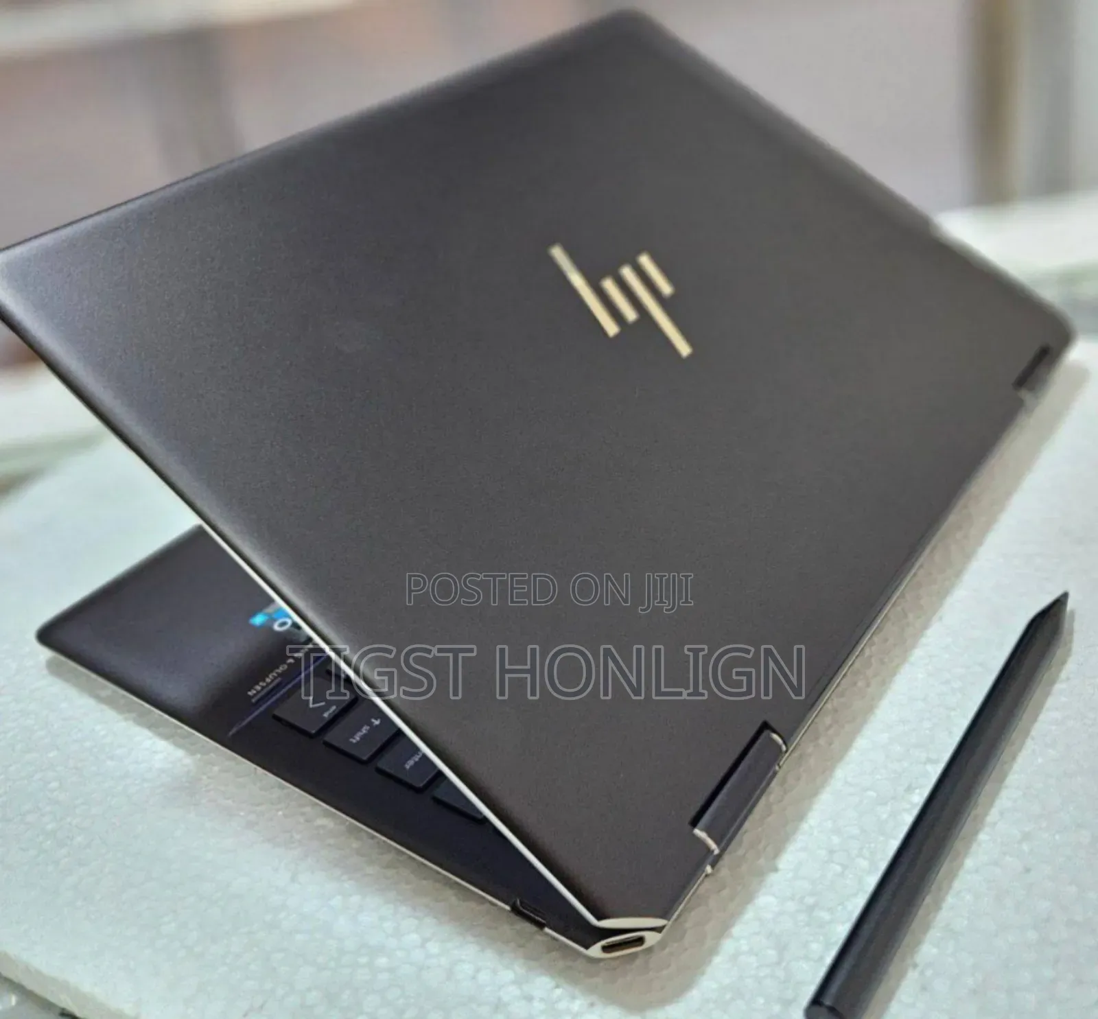 New Laptop HP Spectra 13 16GB Intel Core I7 SSD 1T