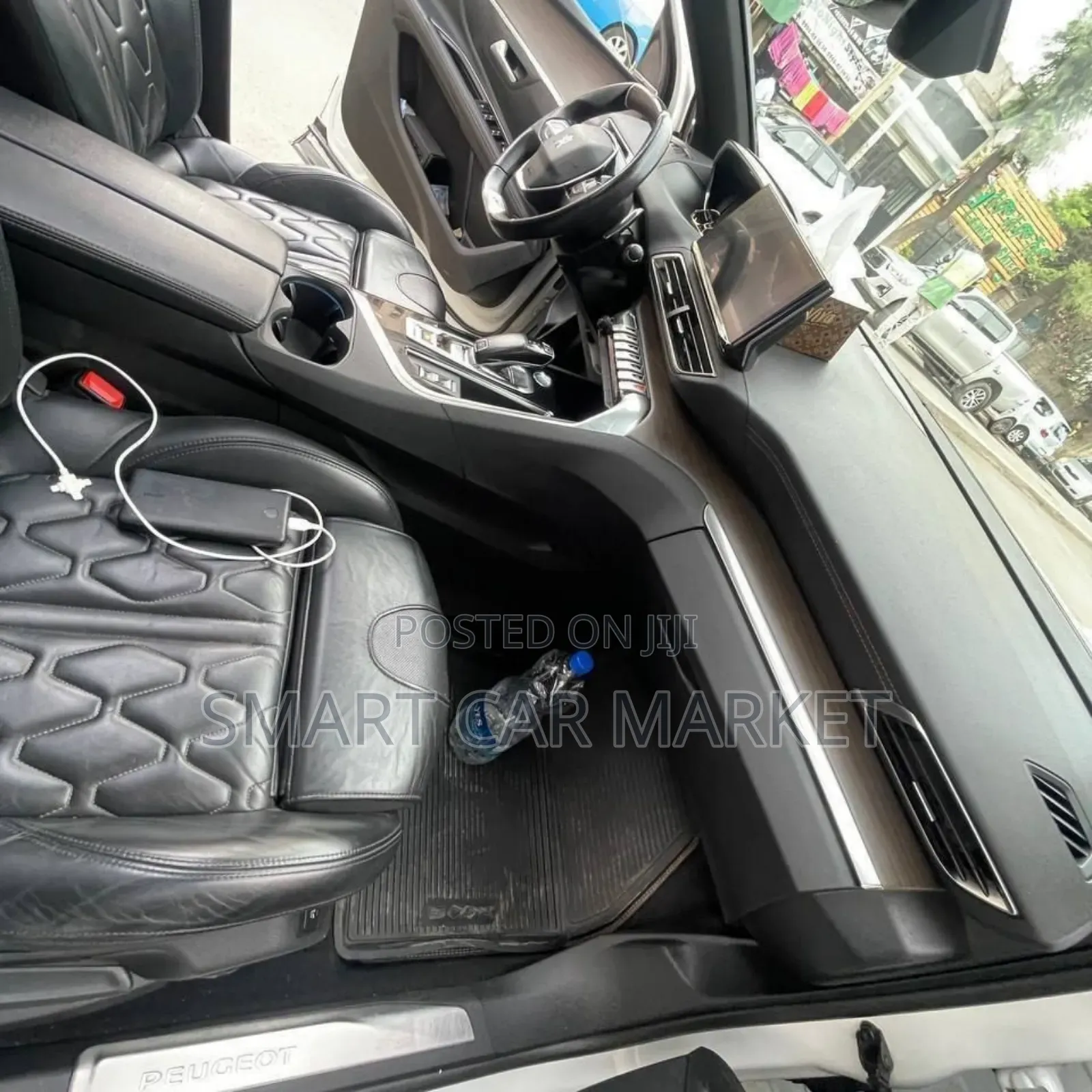 Peugeot 5008 2021 White