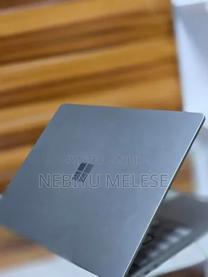 New Laptop Microsoft Surface 16GB Intel Core I5 SSD 256GB