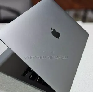 New Laptop Apple MacBook Air 2020 M1 8GB Intel Core I7 SSD 256GB