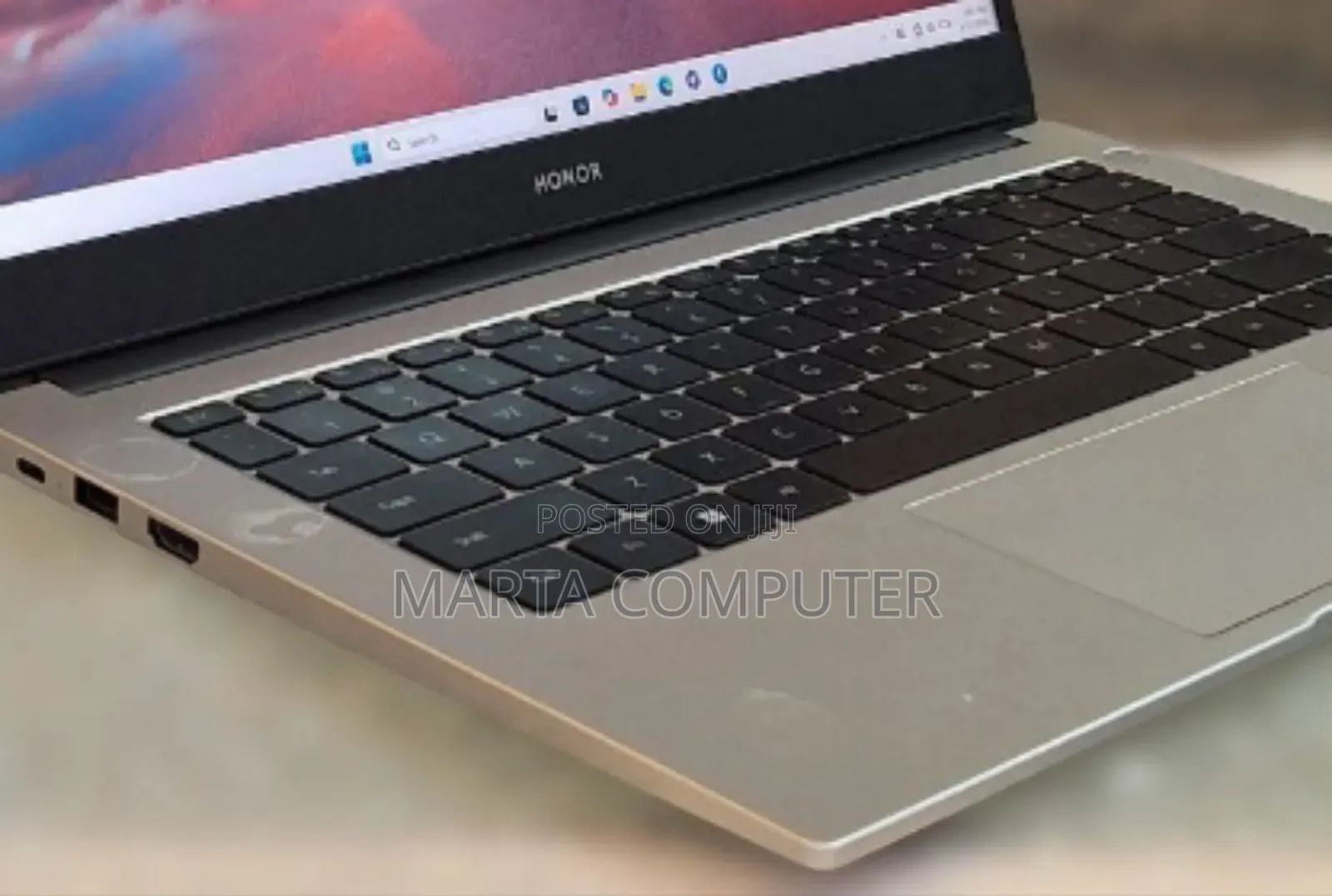 New Laptop Howard 8GB AMD Ryzen 5 SSD 512GB
