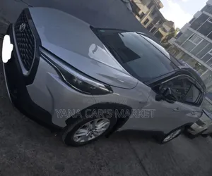 Toyota Corolla Cross Hybrid 2024 Gray