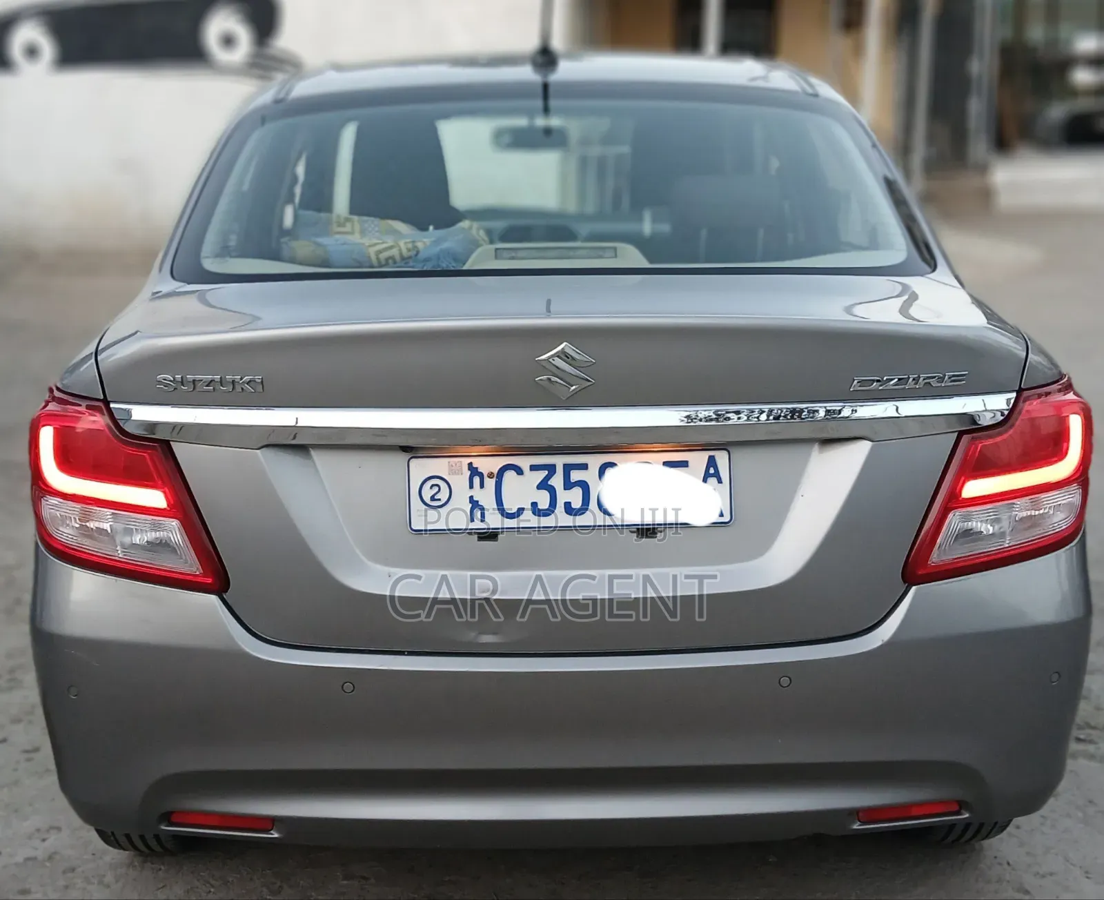 Suzuki Dzire 2023 Silver