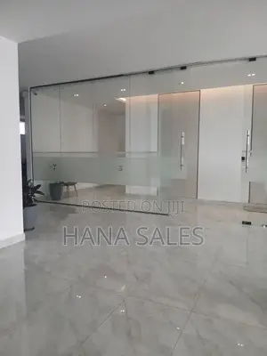 ቦሌ ላይ የንግድ ሱቆችን በ30%ቅናሽ እየሸጥን እንገኛለን