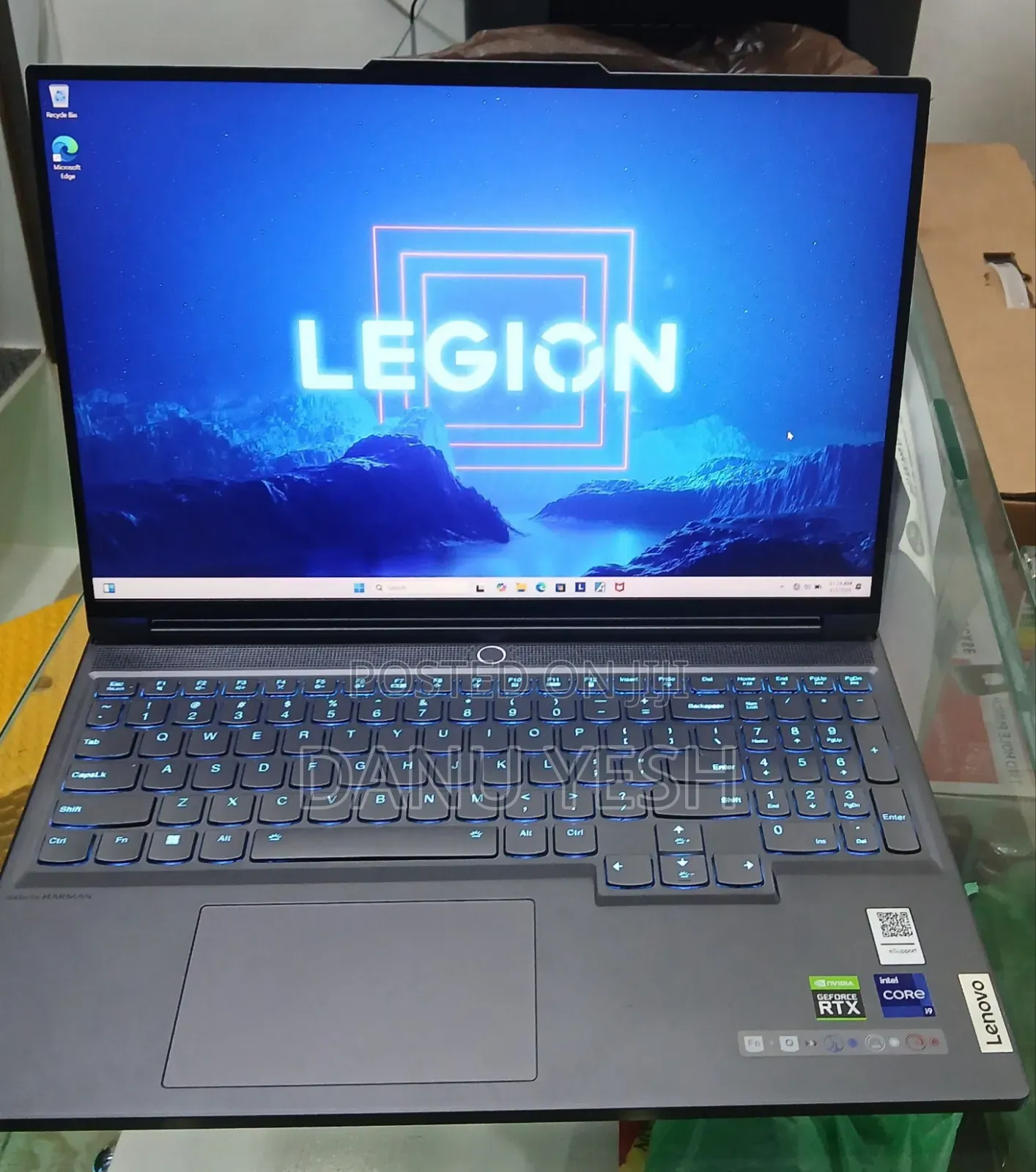 New Laptop Lenovo Lrgion 7i 16GB Intel Core I9 SSD 1T