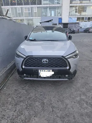 Toyota Corolla Cross Hybrid 2024 Silver