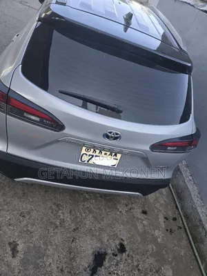 Toyota Corolla Cross Hybrid 2024 Silver