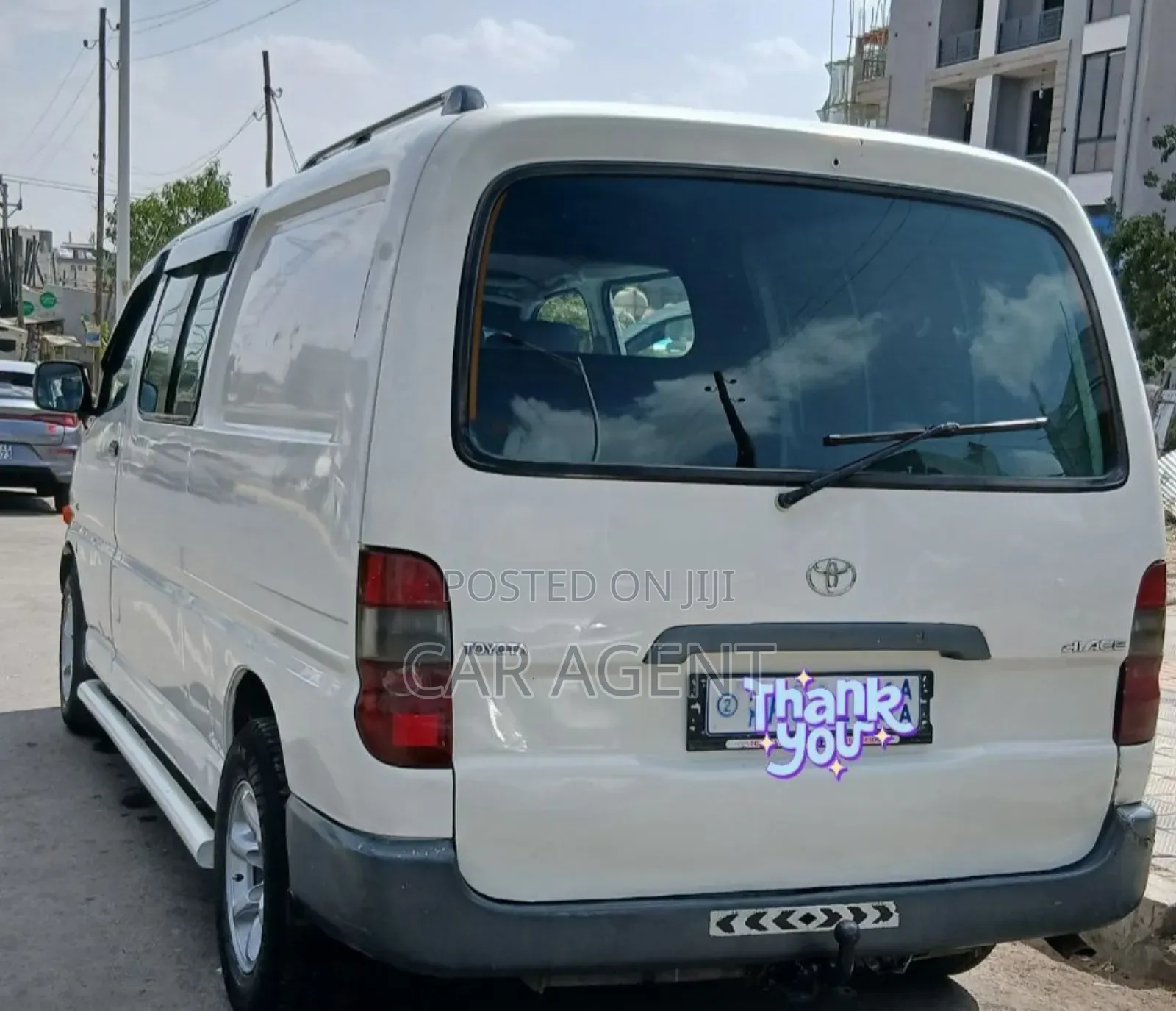 Toyota HiAce 2004 White