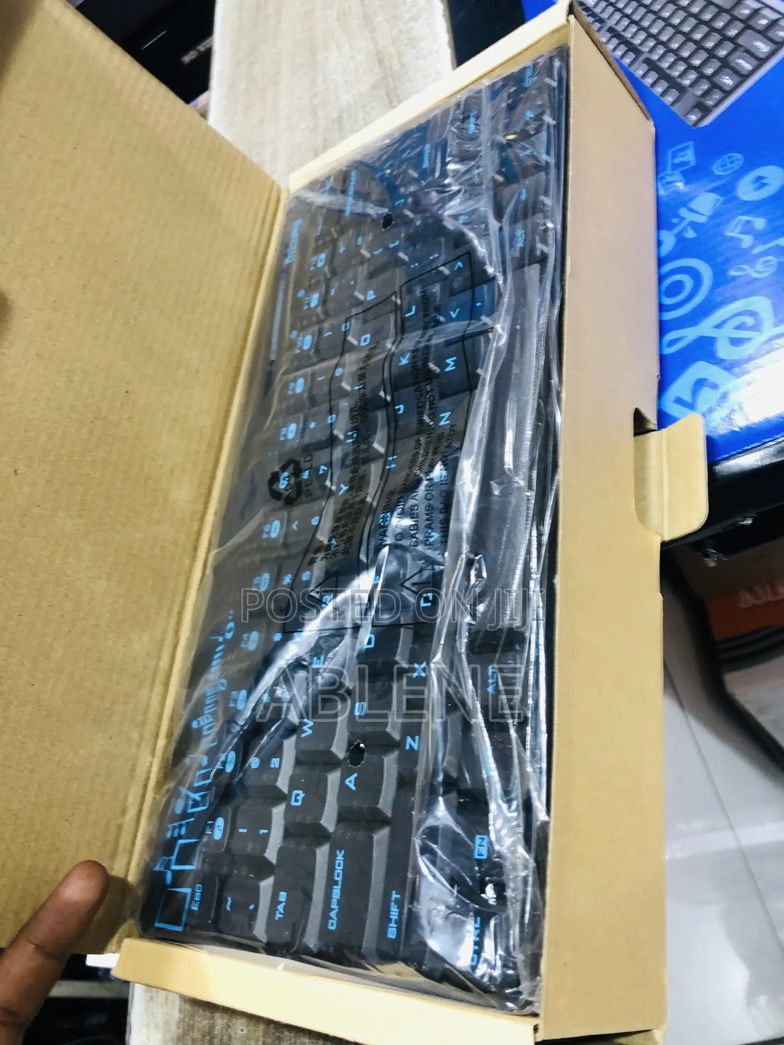 Mofii Wireless Keyboard and Mouse Set