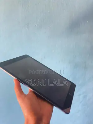 Apple iPad 10.2 (2021) 64 GB Gray