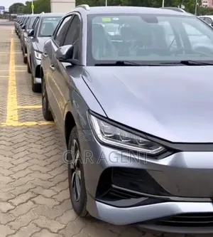 New BYD E2 43 kWh 94 hp FWD 2025 Gray