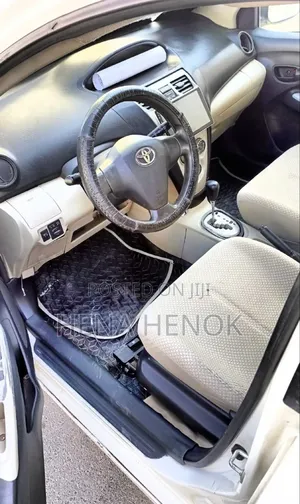 Toyota Belta 2006 White