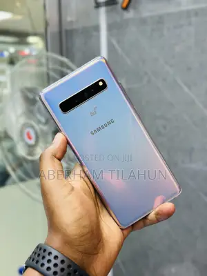 New Samsung Galaxy S10 5G 256 GB