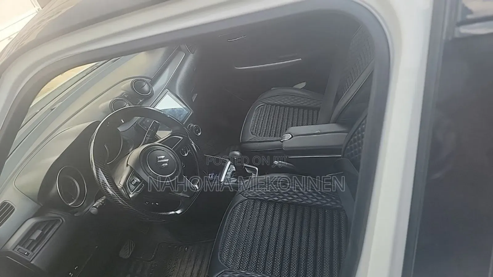 Suzuki Swift 2022 White