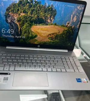 New Laptop HP Stream Notebook 8GB Intel Core I5 SSD 512GB