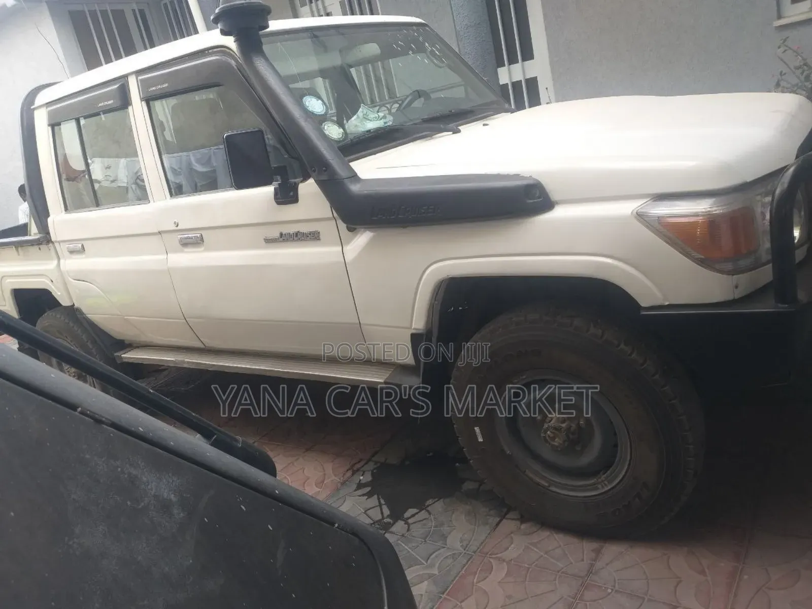 Toyota Land Cruiser 2017 Silver