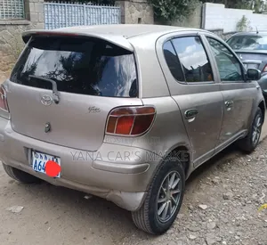 Toyota Vitz 2002 Blue