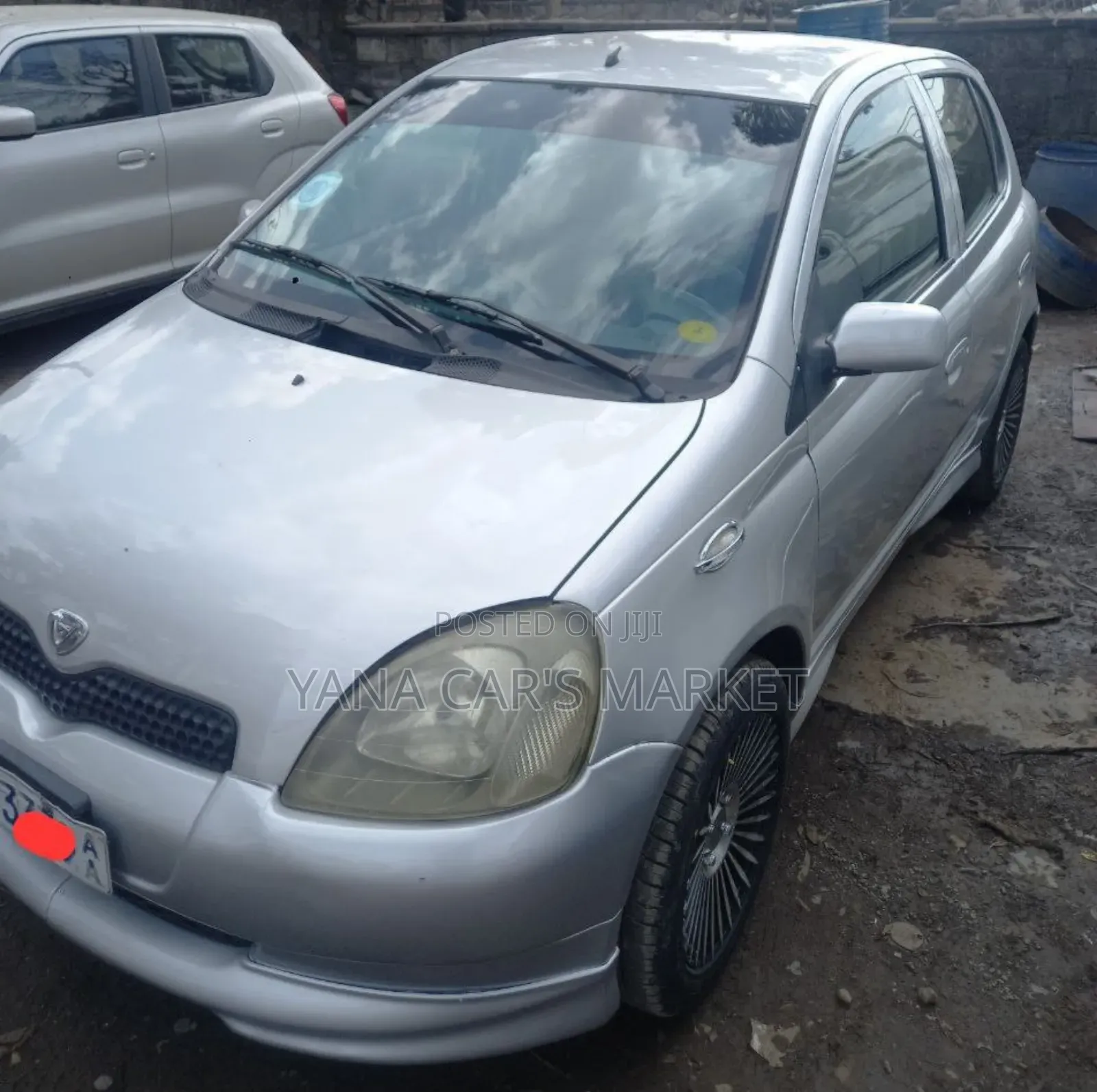 Toyota Vitz 2001 Silver