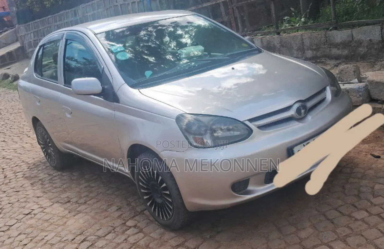 Toyota Platz 2005 Gold