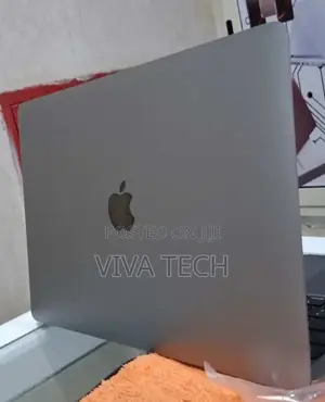 New Laptop Apple MacBook Pro M1 8GB Apple M1 SSD 256GB