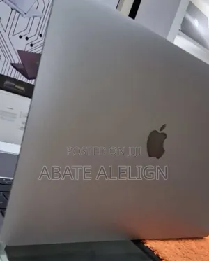 New Laptop Apple MacBook Pro M1 8GB Apple M1 SSD 256GB