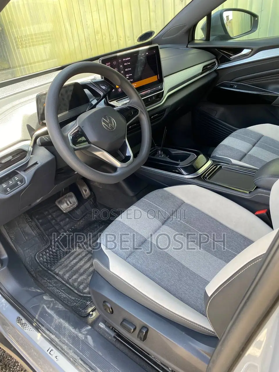 Volkswagen ID.4 2022 Gray