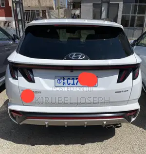 Hyundai Tucson 2022 White