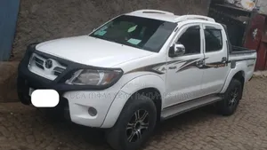 Toyota Hilux 2007 Ivory
