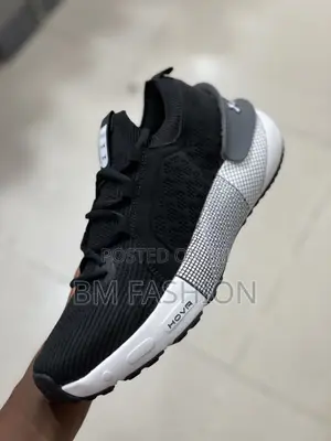 100% Authentic Like‐New Hovr Trainer — Black / White