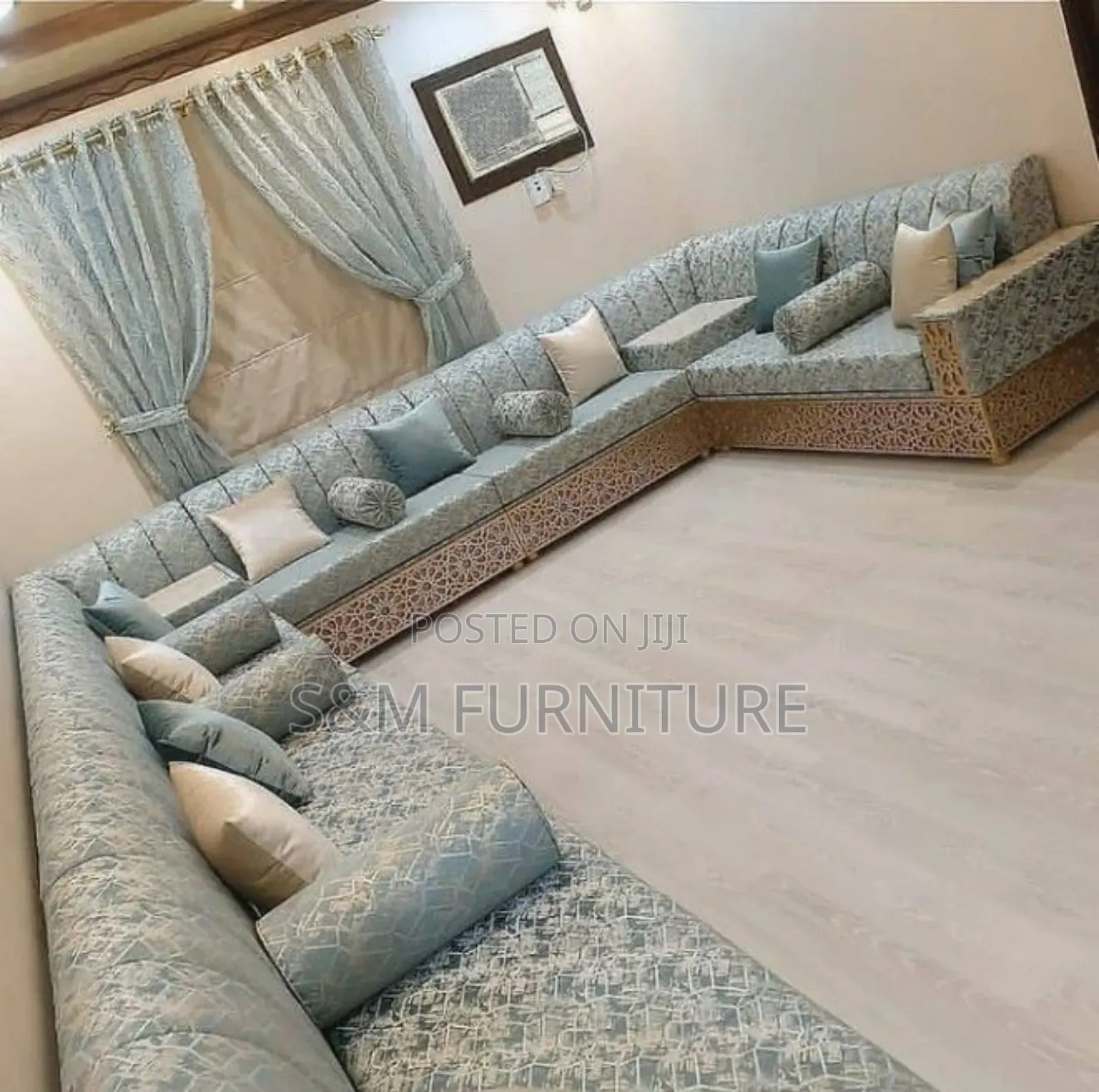 Lively Arabian Majlis With Waterproof Curtain. አረቢያን መጅሊስ