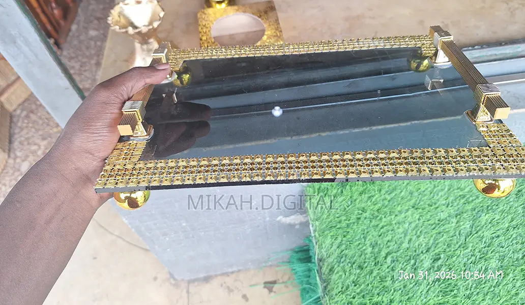 Golden Black Glass Rekebot