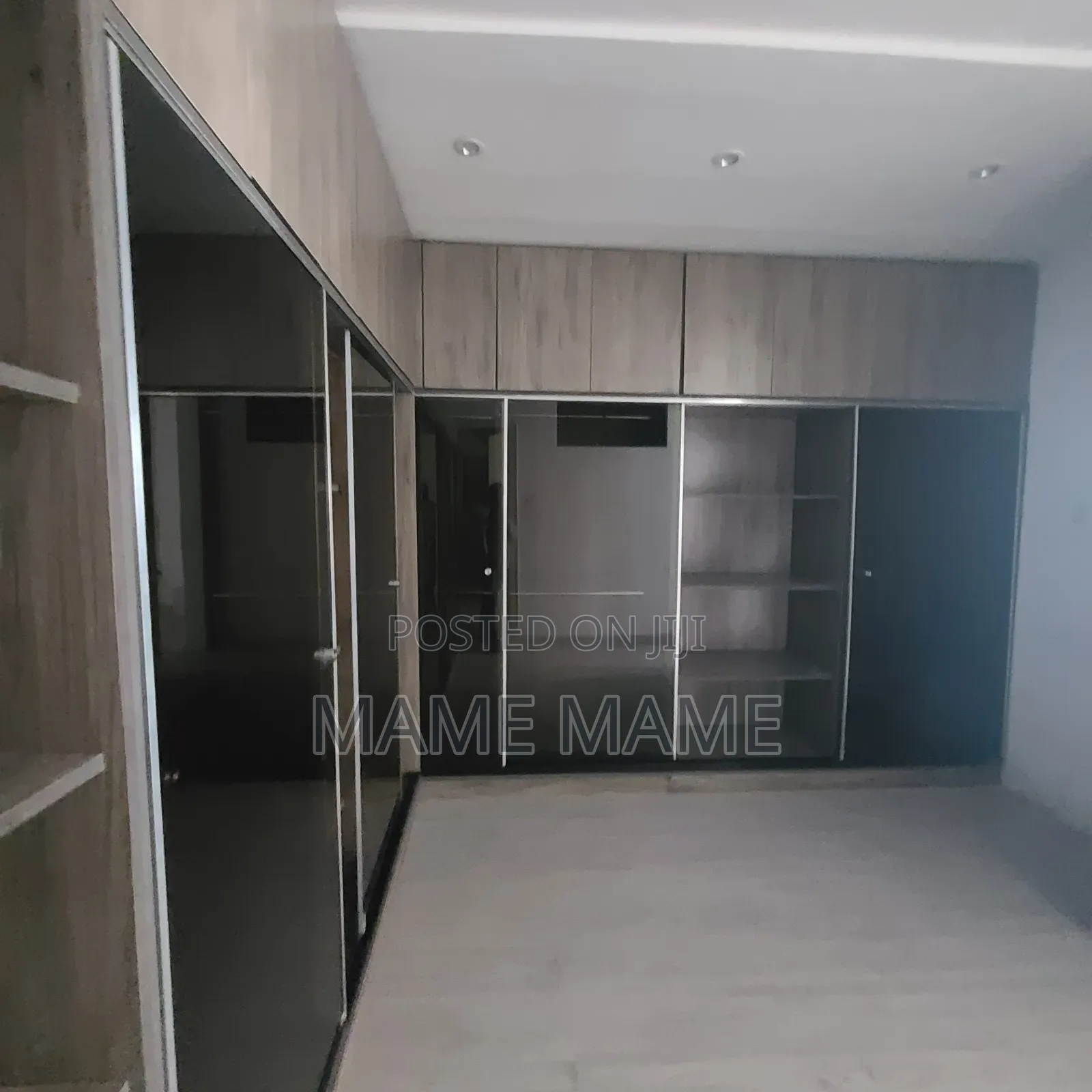 Furnished 3bdrm Penthouse in Addis Abeba, Bole for rent