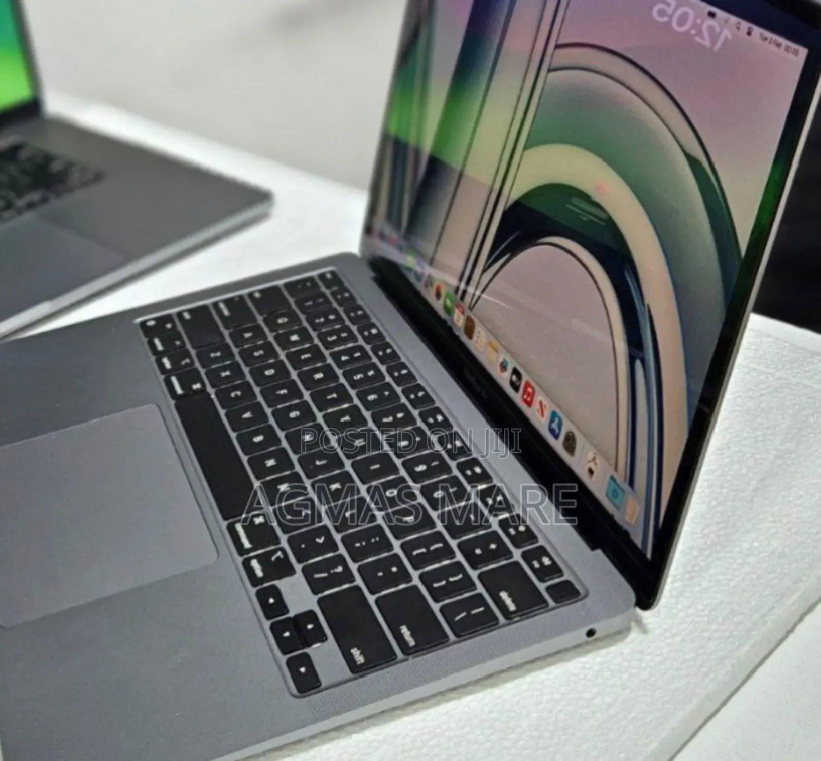 New Laptop Apple MacBook Air 2020 M1 8GB Apple M1 SSD 256GB