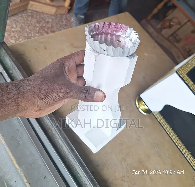 Golden Glass White MDF Rekebot