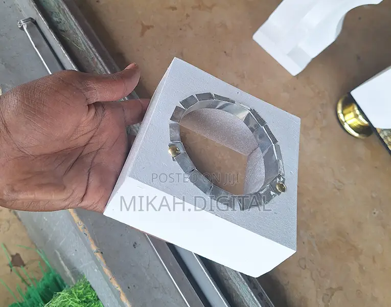 Golden Glass White MDF Rekebot